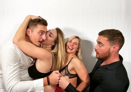 Elisa Calvi haut étoile photos