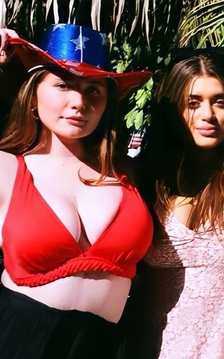 lesbiennes strapon onlyfans top sympa archive