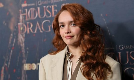 Olivia Cooke modèles nus img