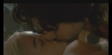 Milly Alcock modèle de haute qualité collection