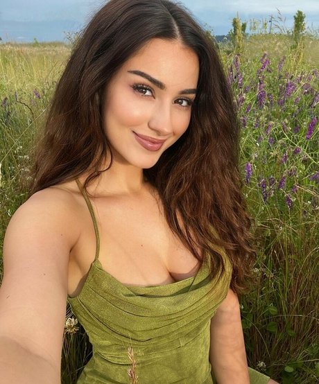 Palmbee actrice chaude img