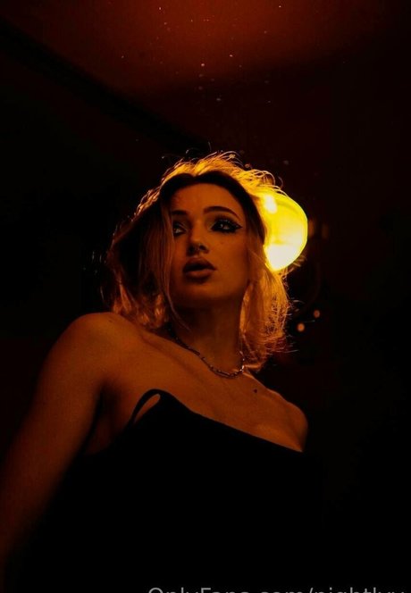 reine de pique onlyfans top pornographique image