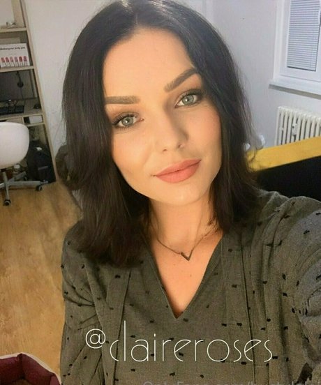 bustylola belle étoile galeries