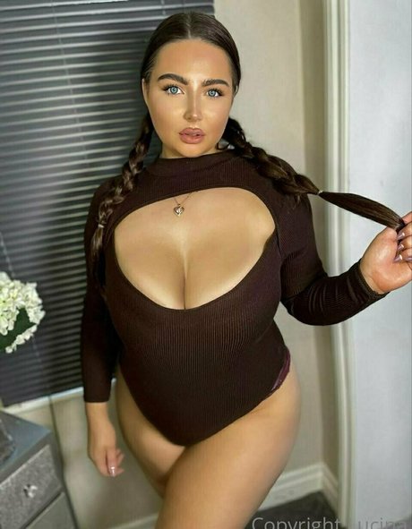 uktittygoddess actrice chaude images