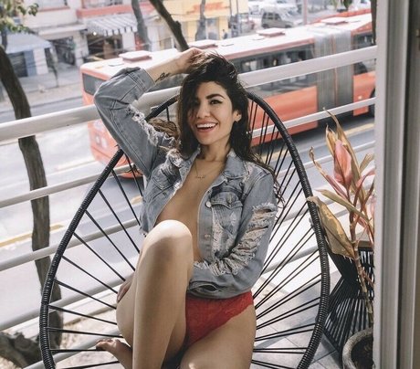 Maffi Curiel modèle de sexe photo