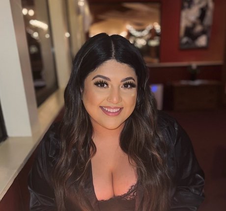 Lucia Yanez star du porno chaud archive