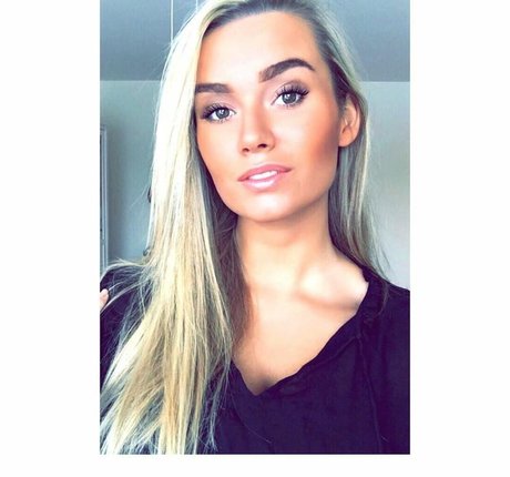 Alma Tandrup modèle adulte img