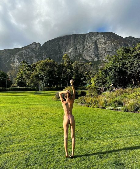 izemnb xxx étoile img