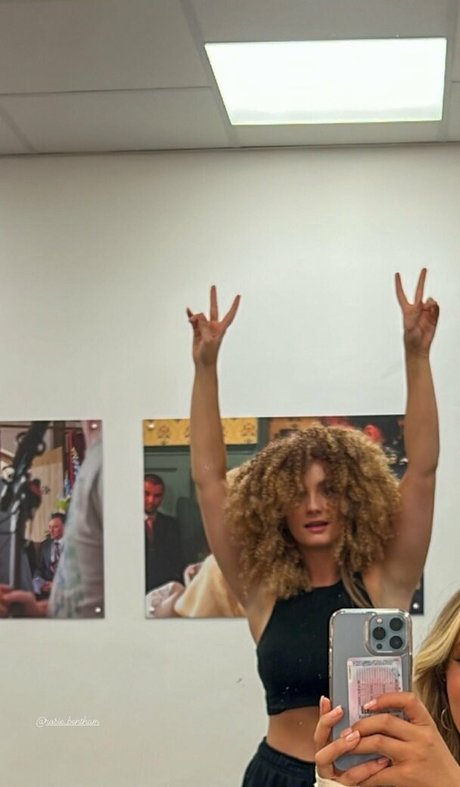 Rosie Bentham star du porno en haute qualité collection