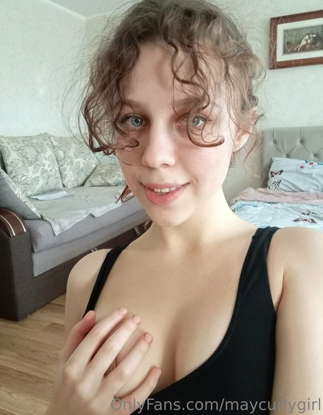 maycurlygirl modèle magnifique photo