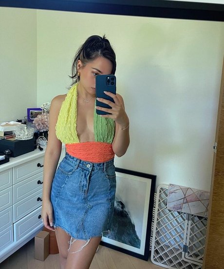 J Lou_ étoile xxx image