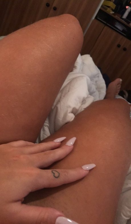 Juju Ferrari art star du porno galerie