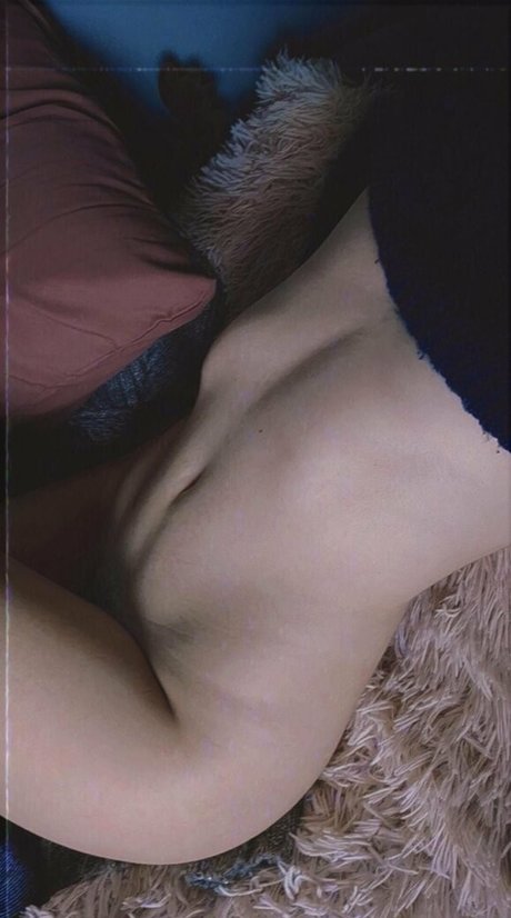 deniedlilly star pornographique des photos