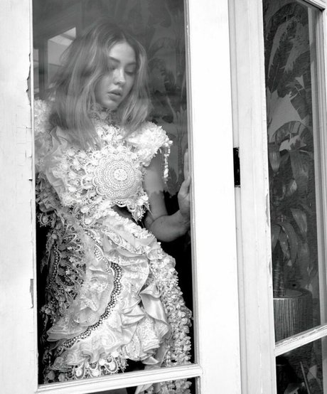 Madelyn Cline belle actrice images