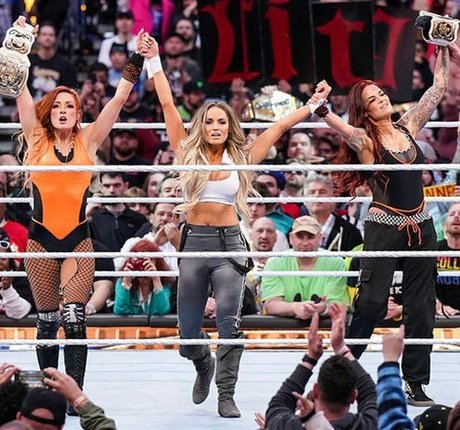 chaton courbé onlyfans sexe exclusif des photos