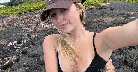 milf rousse onlyfans hd photo