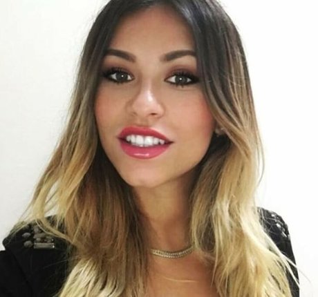 Justine Reine Marie star du porno de haute qualité photo