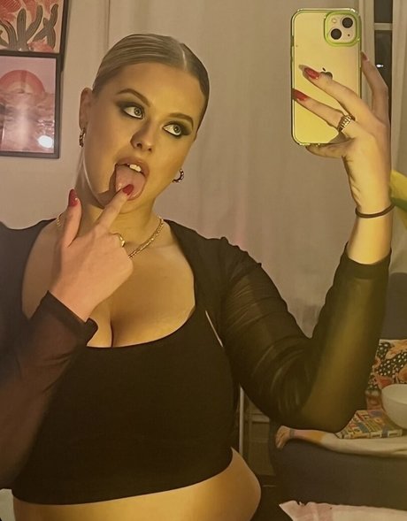 chatte solo uniquementfans nue en haute qualité des photos