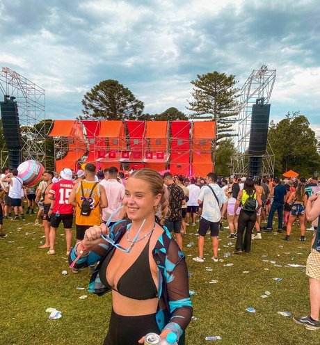 Jasmine Ramage actrice de nus image