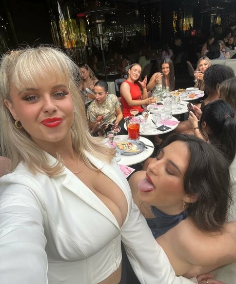 Jasmine Ramage belle star du porno photos