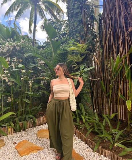 miafitz beau modèle des photos