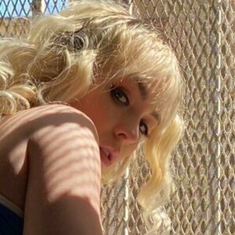 Lilly Bell star du porno exclusive galerie