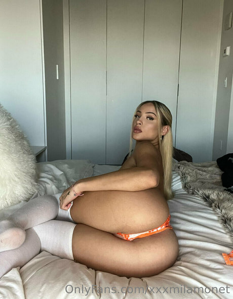 Xmilamonetx beau modèle archive