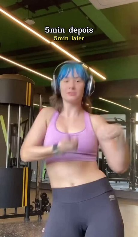 Julia K Barni joli modèle img