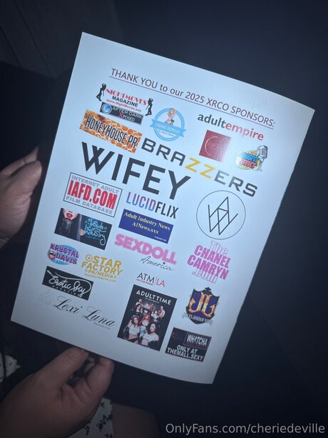 cheriedeville modèle sexy photo