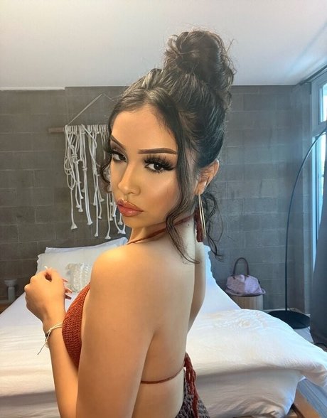 mslatinax art modèle des photos