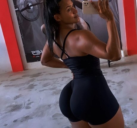 _flavialavinea modèle porno collection