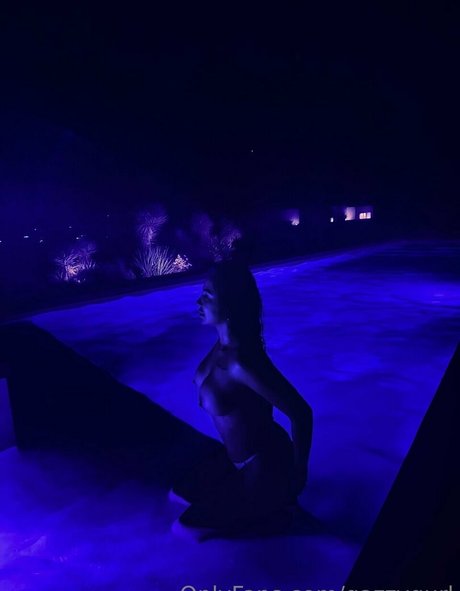 GazzyGurl modèle gratuit galeries