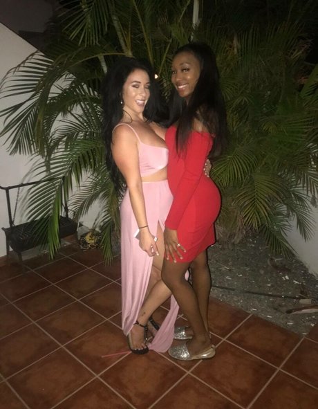 Kelly Louise Sheridan nus de stars du porno photo