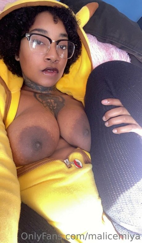 malicemiya modèle hd img