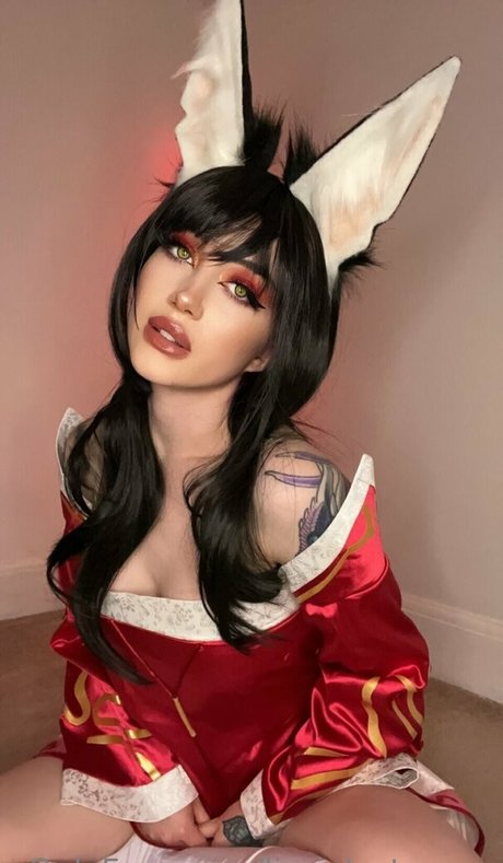 Lizzie Le Strange art de star du porno galeries