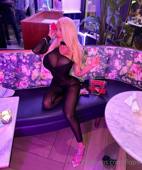 belles asiatiques onlyfans belle exclusivité photos