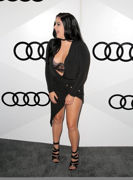 influenceur asiatique onlyfans pornographique sympa galerie