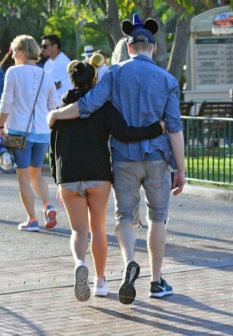 jeans cul onlyfans adulte parfait archive