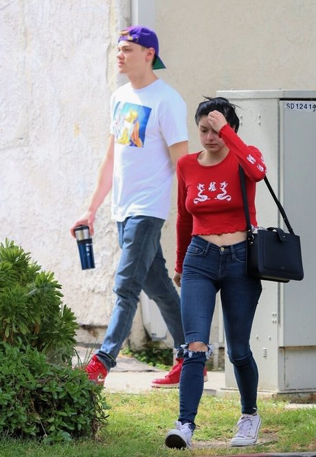 mamelons gonflés onlyfans nus de haute qualité image