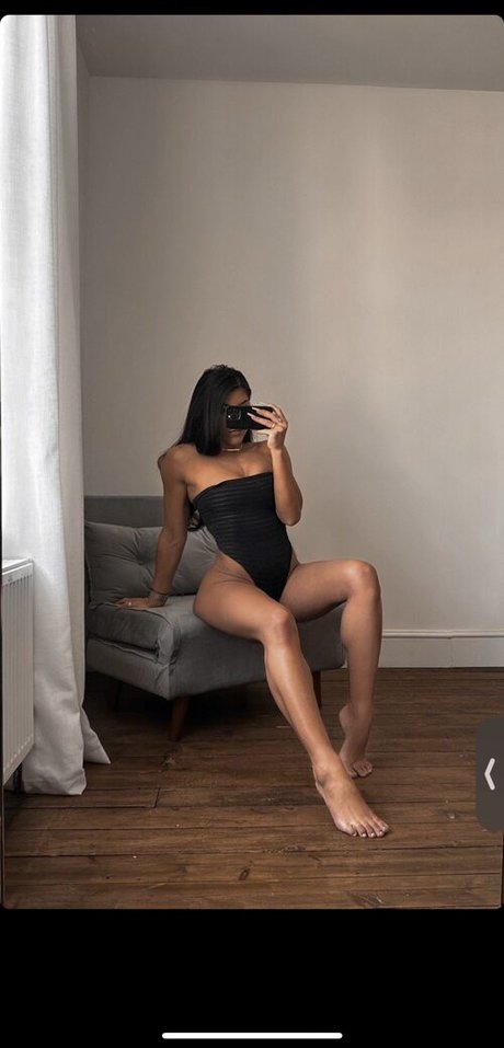 Leah Shutkever modèle adulte galerie