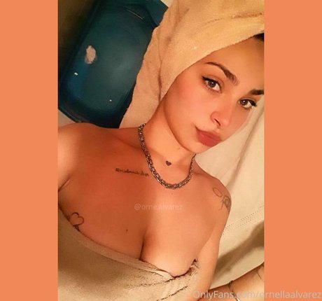 ornellaalvarez étoile sympa galeries