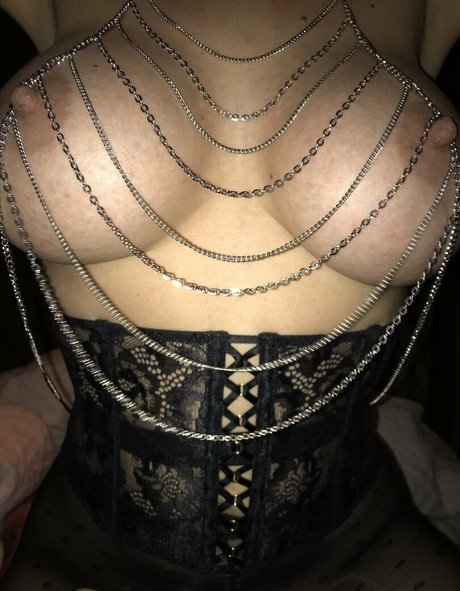 brune petite onlyfans nus érotiques images