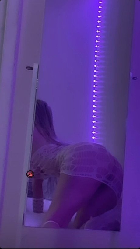 sinnnsro sexe star photo