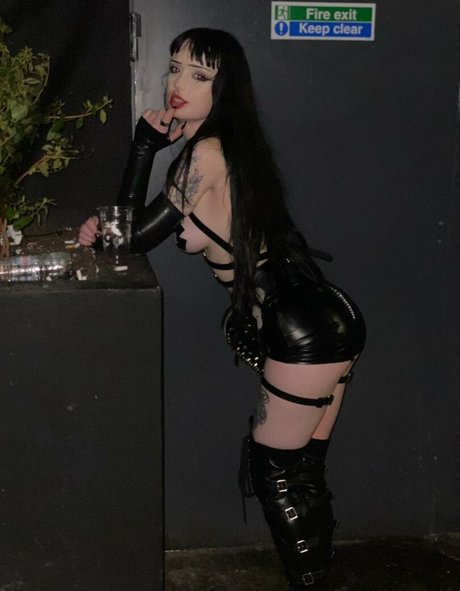 missdellavigne art modèle photo