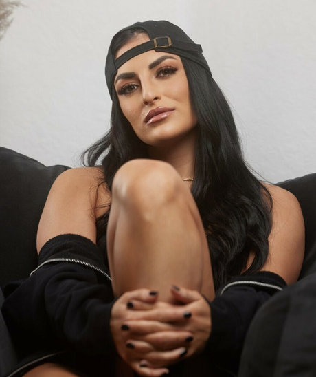 Sonya Deville modèle hd img