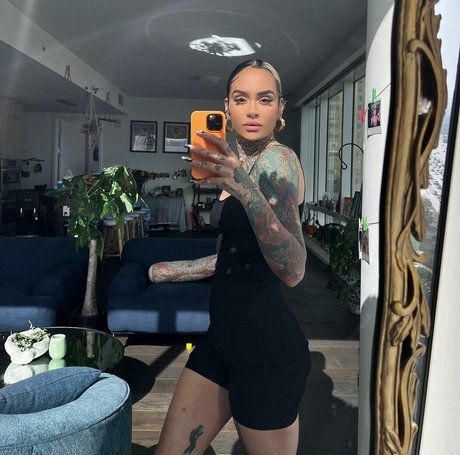 Kehlani star du porno de haute qualité photo