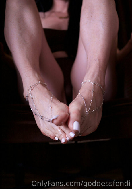 goddessfendi nus étoiles galeries