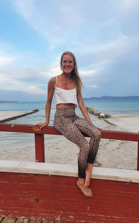 Alexandra Wennmacher star du porno gratuit photos