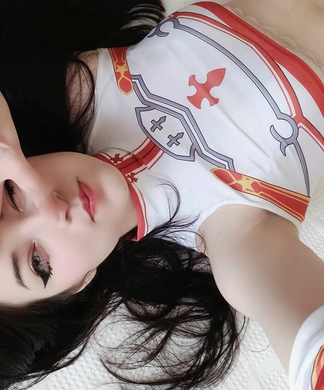 meru rumi actrice libre des photos