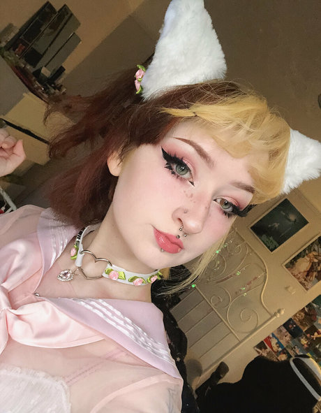 Starryfawnn actrice exclusive des photos